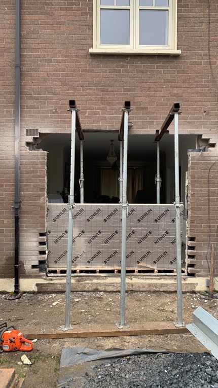 Structural opening with Acrow props